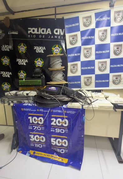 PM apreende equipamentos clandestinos de internet em Búzios
